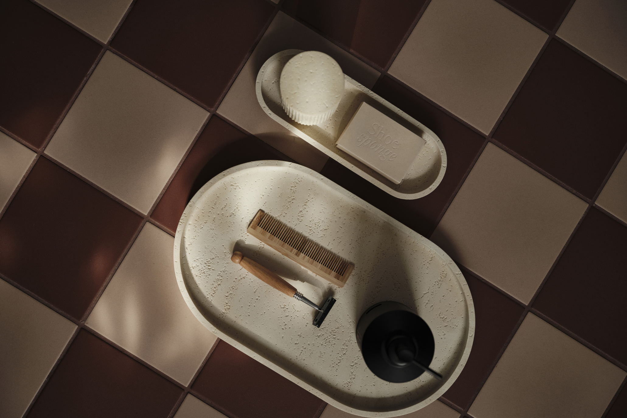 AMENITIES & ACCESSORIES